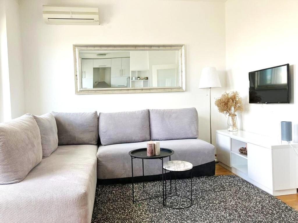 Apartamento Cozy Nest Savada Belgrado Exterior foto